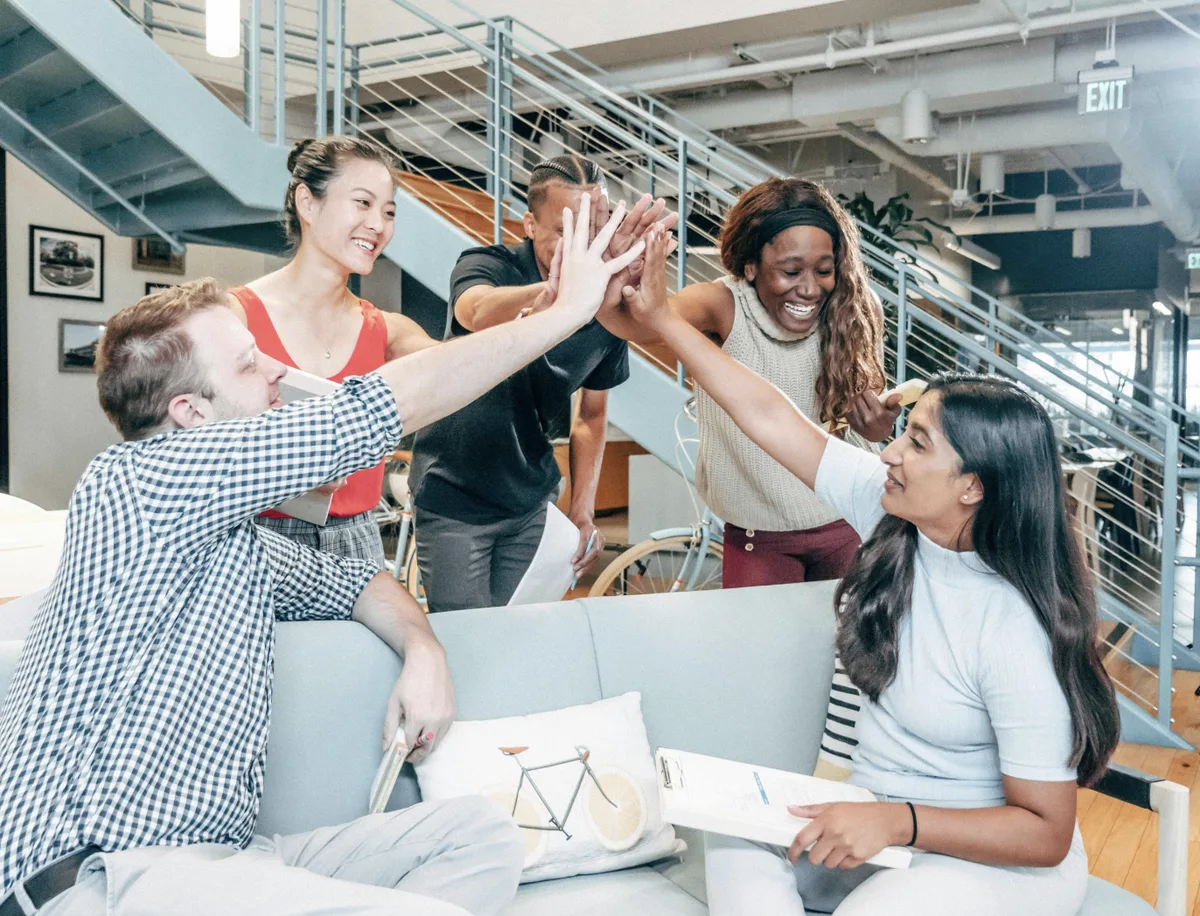 Una agencia de marketing que concreta nuevos clientes como partner ventasxmayor.com.uy